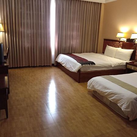 Stung Sangke Hotel Battambang Exterior photo
