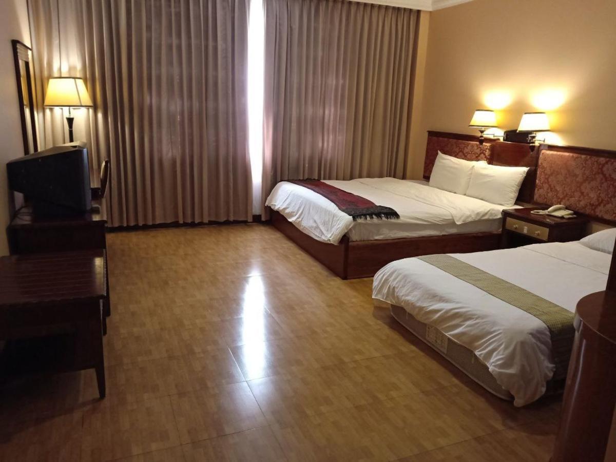 Stung Sangke Hotel Battambang Exterior photo