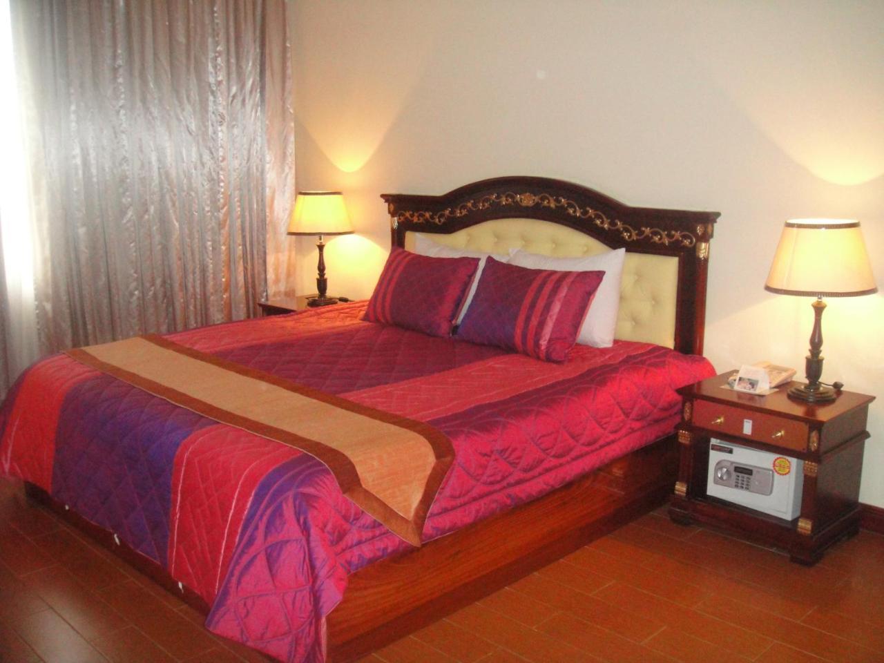 Stung Sangke Hotel Battambang Exterior photo
