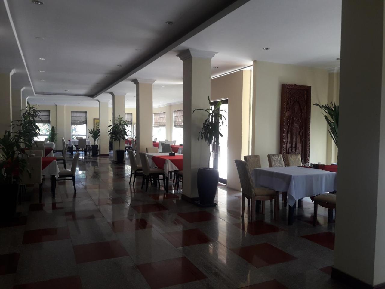 Stung Sangke Hotel Battambang Exterior photo